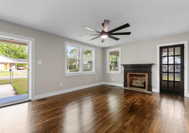 4th image of 305 S Magnolia Ave, Andrews, SC 29510 | MLS# 2613637