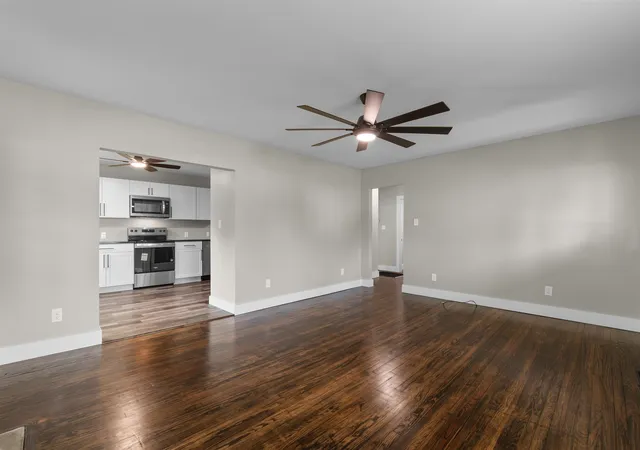 5th image of 305 S Magnolia Ave, Andrews, SC 29510 | MLS# 2613637