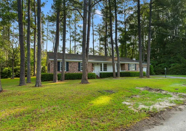 Homes for sale in Andrews, SC | 106 Jessamine St, Andrews, SC 29510 | MLS# 2613660