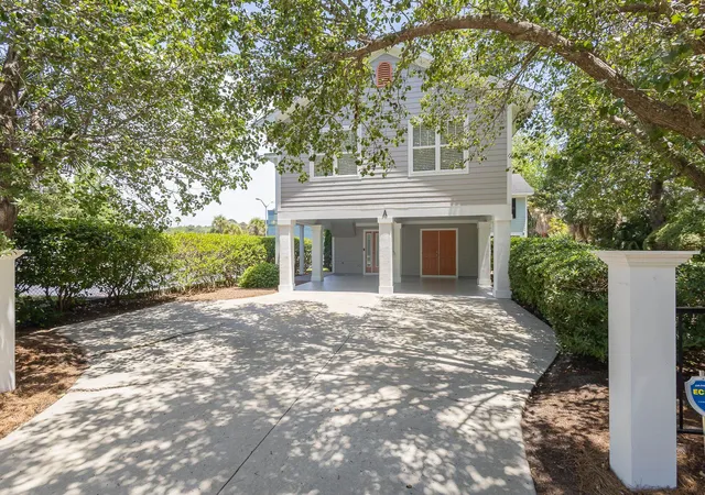 Photo 2 of Single family home for sale at 816 11th Avenue N, Surfside Beach, SC 29575 | MLS# 2613757 | Listing updated on 2026-08-03