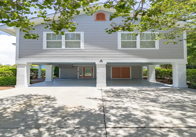 Photo 3 of Single family home for sale at 816 11th Avenue N, Surfside Beach, SC 29575 | MLS# 2613757 | Listing updated on 2026-08-03