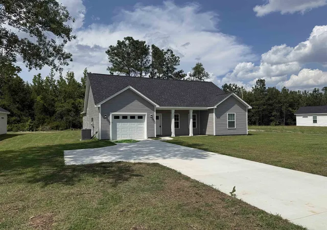 Homes for sale in Loris, SC | 10550 W Hwy 19, Loris, SC 29569 | MLS# 2613803