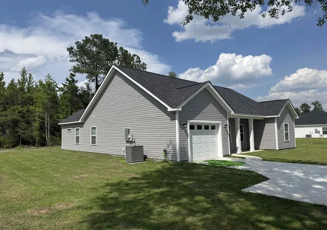 Homes for sale in Loris, SC | 10550 W Hwy 19, Loris, SC 29569 | MLS# 2613803