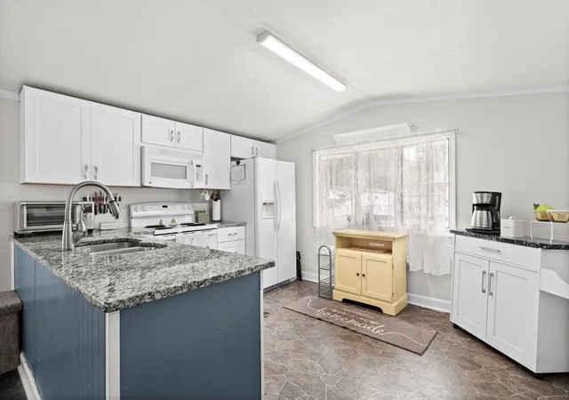 Photo 4 of Manufactured home for sale at 1508 Scorpio Ln, Myrtle Beach, SC 29575 | MLS# 2613805 | Listing updated on 2026-07-27
