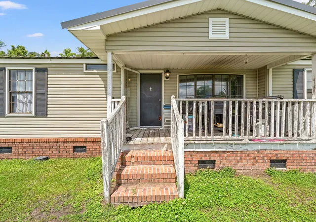 Photo 3 of Manufactured home for sale at 875 Mount Olive Church Rd, Nichols, SC 29581 | MLS# 2613851 | Listing updated on 2026-07-10