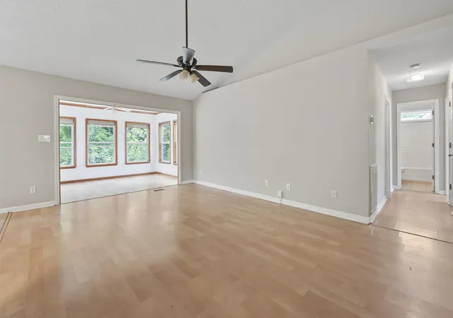 Photo 3 of Single family home for sale at 961 Castlewood Dr, Conway, SC 29526 | MLS# 2613904 | Listing updated on 2026-10-03