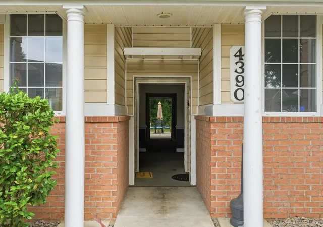 Listing Photo 5 - Condo for sale in building located at 4390 Daphne Ln, Murrells Inlet, SC 29576 - Unit #D
