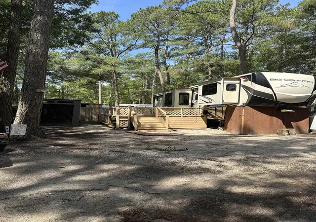 Photo 2 of Manufactured home for sale at 613 488 5th Avenue S, Myrtle Beach, SC 29577 | MLS# 2613981 | Listing updated on 2026-08-27