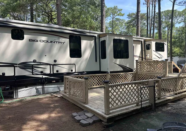 Photo 3 of Manufactured home for sale at 613-488 5th Avenue S, Myrtle Beach, SC 29577 | MLS# 2613981 | Listing updated on 2026-08-27