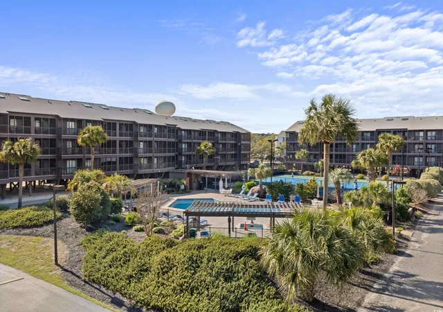 3rd image of 207 N Ocean Blvd, North Myrtle Beach, SC 29582
