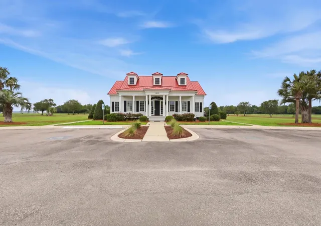 Homes for sale in Georgetown, SC | 1416 Cravens St, Georgetown, SC 29440 | MLS# 2614073