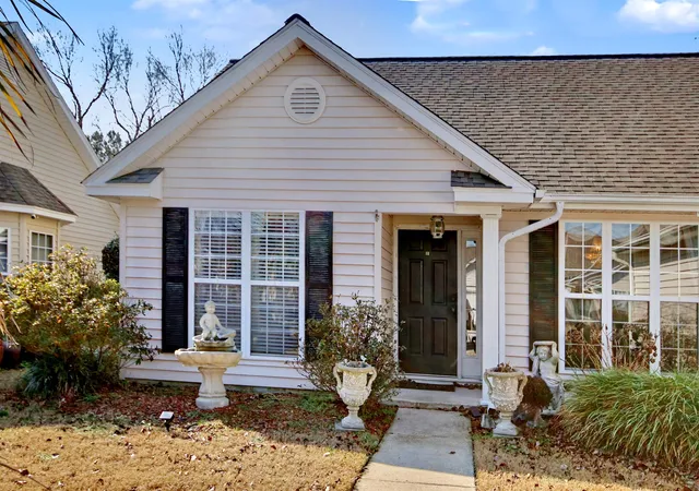 Photo 3 of Single family home for sale at 1729 Brandenberry Dr, Myrtle Beach, SC 29575 | MLS# 2614096 | Listing updated on 2026-07-14