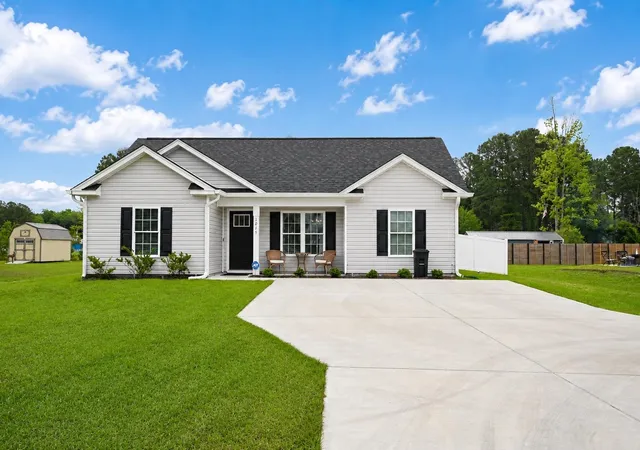 Homes for sale in Loris, SC | 1015 S Hwy 701, Loris, SC 29569 | MLS# 2614103