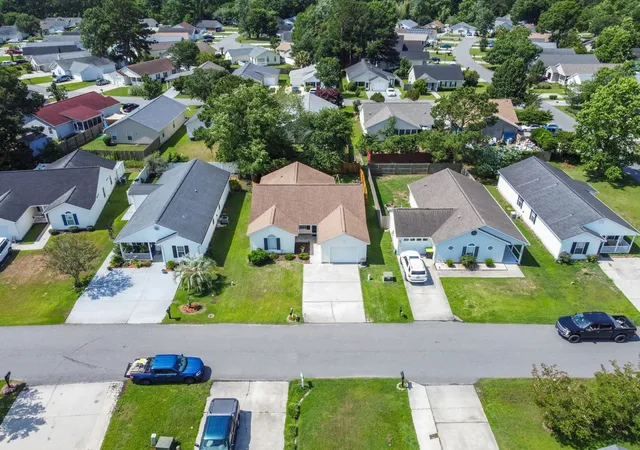 2nd image of 1004 Autumn Dr, Murrells Inlet, SC 29576 | MLS# 2614257