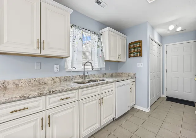 5th image of 1004 Autumn Dr, Murrells Inlet, SC 29576 | MLS# 2614257