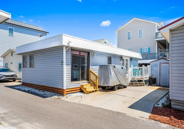Photo 3 of Manufactured home for sale at 6001 S   1111 Kings Hwy, Myrtle Beach, SC 29575 | MLS# 2614273 | Listing updated on 2026-08-24