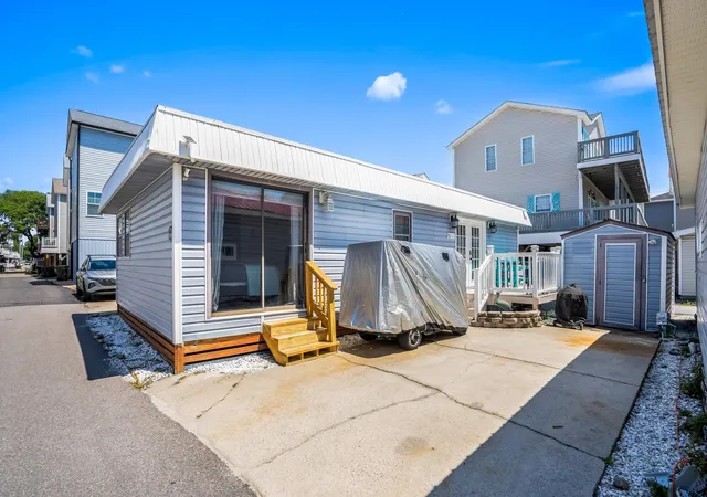Photo 3 of Manufactured home for sale at 6001 S - 1111 Kings Hwy, Myrtle Beach, SC 29575 | MLS# 2614273 | Listing updated on 2026-08-24