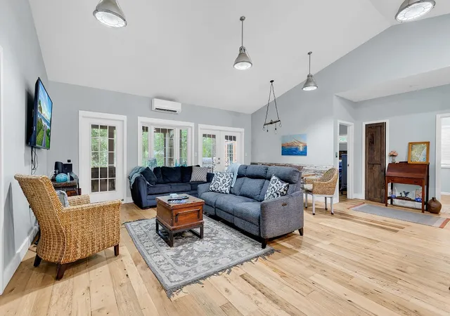 5th image of 709 Old Waccamaw Dr, Pawleys Island, SC 29585 | MLS# 2614348