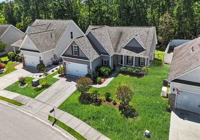Photo 2 of Single family home for sale at 408 Windermere Lake Cir, Conway, SC 29526 | MLS# 2614349 | Listing updated on 2026-09-25