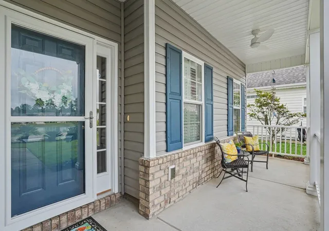 Photo 3 of Single family home for sale at 408 Windermere Lake Cir, Conway, SC 29526 | MLS# 2614349 | Listing updated on 2026-09-25