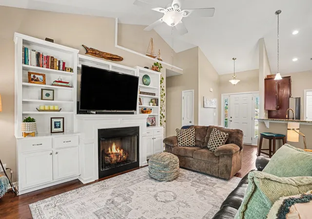 Photo 4 of Single family home for sale at 408 Windermere Lake Cir, Conway, SC 29526 | MLS# 2614349 | Listing updated on 2026-09-25
