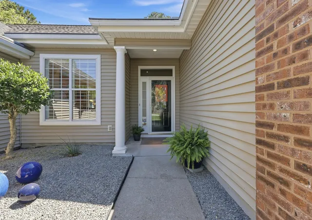 Photo 3 of Sale Pending at 1215 Loblolly Ln, Conway, SC 29526 | MLS# 2614403 | Listing updated on 2026-06-27