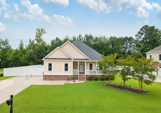 Photo 1 of Single family home for sale at 112 Pottery Landing Dr, Conway, SC 29527 | MLS# 2614532 | Listing updated on 2026-08-21