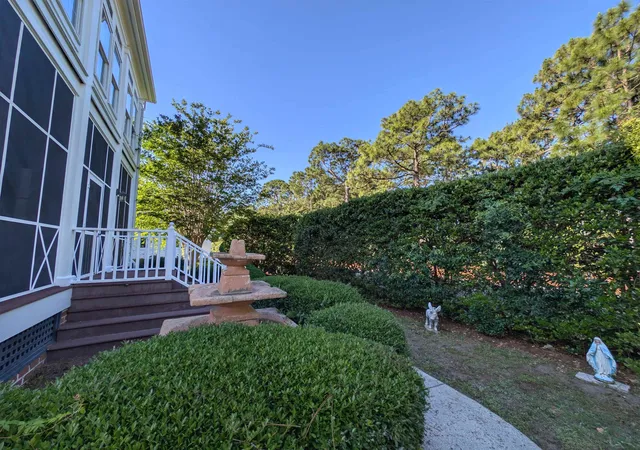 Photo 4 of Single family home for sale at 136 Cottage Ct, Pawleys Island, SC 29585 | MLS# 2614605 | Listing updated on 2026-09-18