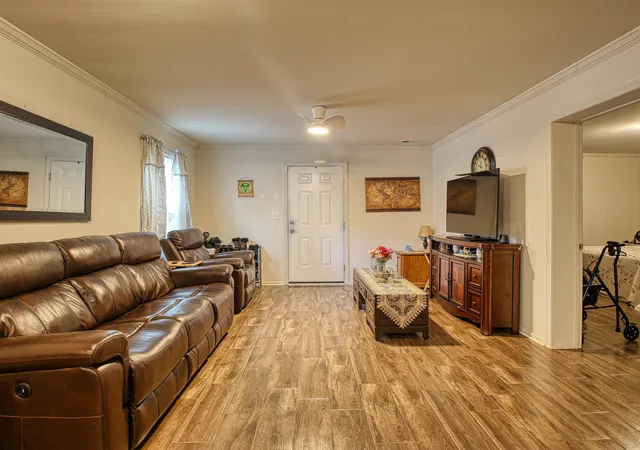 4th image of 215 W James St, Mullins, SC 29574 | MLS# 2614607