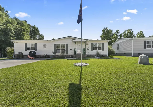 Photo 3 of Sale Pending at 3036 Denine Dr, Conway, SC 29526 | MLS# 2614676 | Listing updated on 2026-06-25