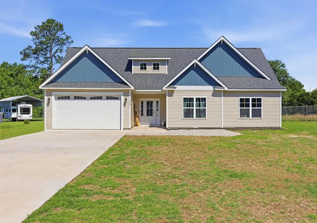 Homes for sale in Loris, SC | 1900 Blue Bird Rd, Loris, SC 29569 | MLS# 2614757