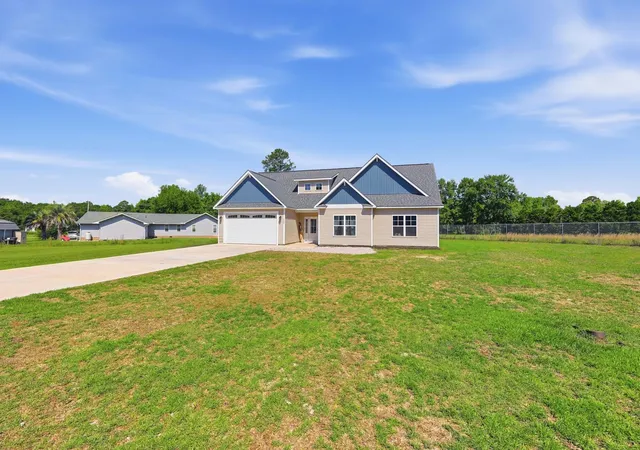 Homes for sale in Loris, SC | 1900 Blue Bird Rd, Loris, SC 29569 | MLS# 2614757