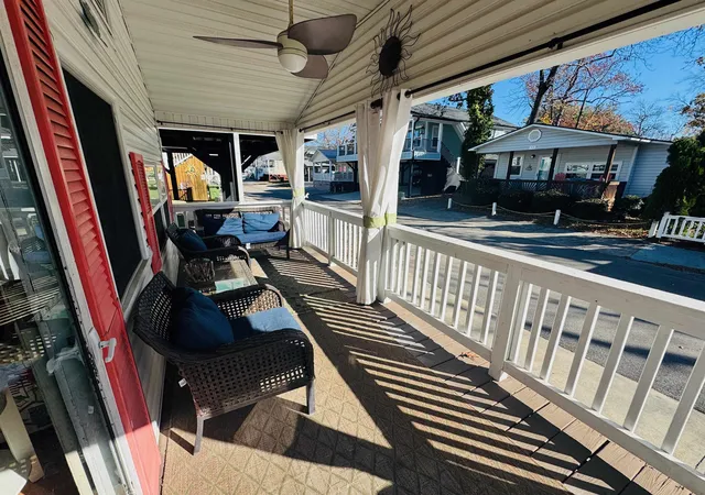 Photo 3 of Manufactured home for sale at 6001 S   5718 Kings Hwy, Myrtle Beach, SC 29575 | MLS# 2614821 | Listing updated on 2026-09-29