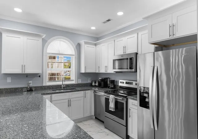 Listing Photo 5 - Condo for sale in building located at 4647 Wild Iris Dr, Myrtle Beach, SC 29577 - Unit #104