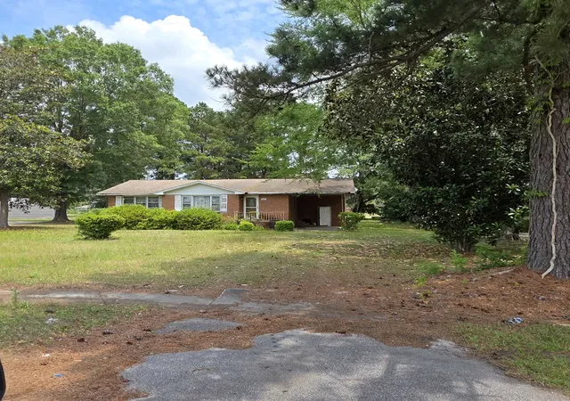 Homes for sale in Kingstree, SC | 664 Eastland Ave, Kingstree, SC 29556 | MLS# 2614904