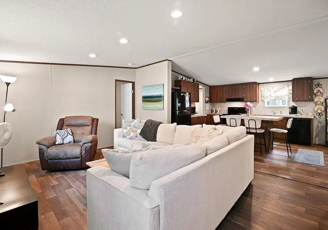 Photo 2 of Manufactured home for sale at 9221 Blue Wing Dr, Murrells Inlet, SC 29576 | MLS# 2614928 | Listing updated on 2026-09-18