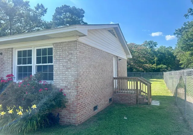 3rd image of 213 E Pickens St, Marion, SC 29571 | MLS# 2615014