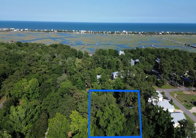 Photo 3 of House for sale at 398 Blockade Dr, Pawleys Island, SC 29585 | MLS# 2615019 | Listing updated on 2026-09-30