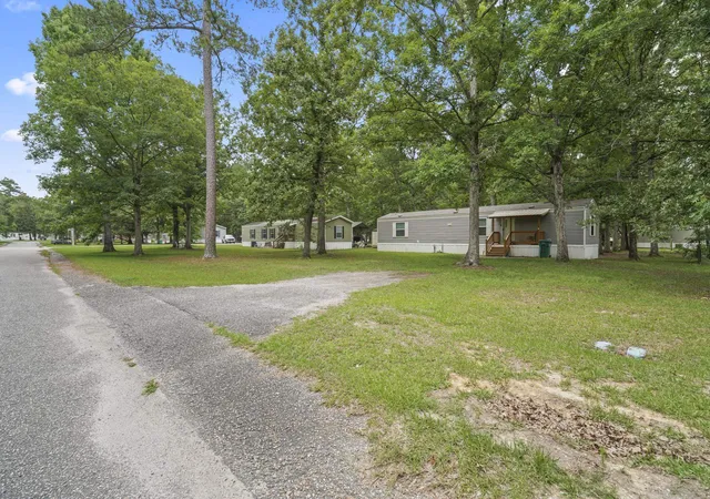 Photo 4 of Manufactured home for sale at 268 Williamson Lake Cir, Conway, SC 29526 | MLS# 2615028 | Listing updated on 2026-07-24