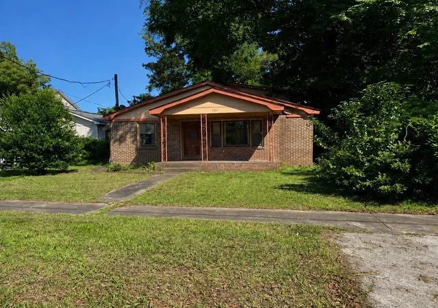 Photo 1 of Single family home for sale at 222 Cleland St, Georgetown, SC 29440 | MLS# 2615043 | Listing updated on 2026-08-26