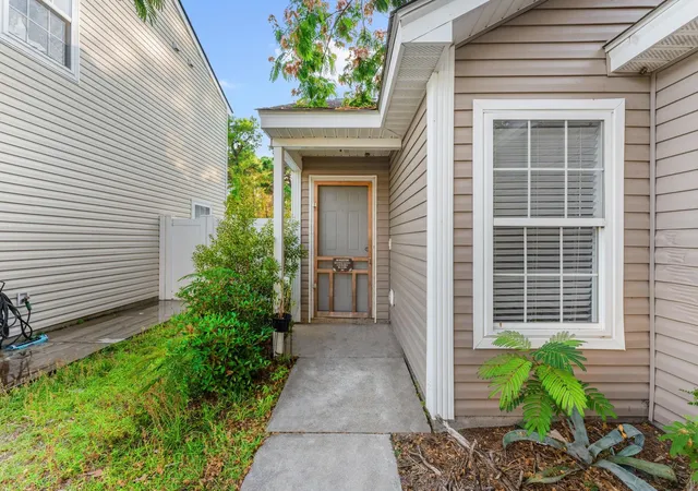 Photo 3 of Single family home for sale at 1117 Stoney Fls Blvd, Myrtle Beach, SC 29579 | MLS# 2615114 | Listing updated on 2026-08-03