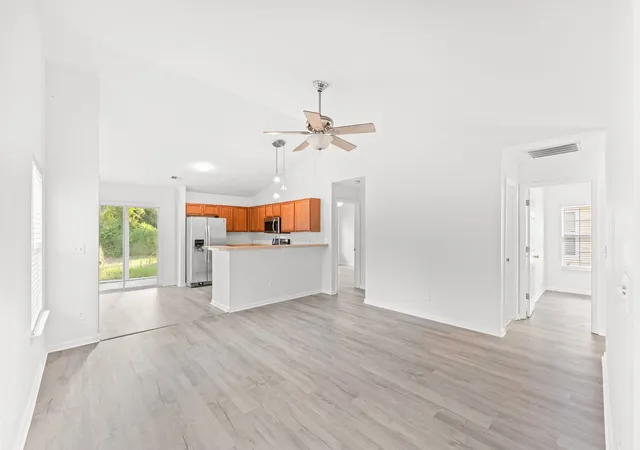 Photo 4 of Single family home for sale at 1117 Stoney Fls Blvd, Myrtle Beach, SC 29579 | MLS# 2615114 | Listing updated on 2026-08-03