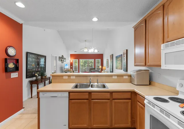 4th image of 5846 Longwood Dr #303, Murrells Inlet, SC 29576 | MLS# 2615127