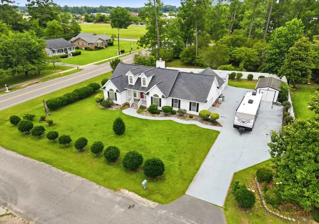 Photo 3 of Sale Pending at 1504 Pickens St, Conway, SC 29527 | MLS# 2615172 | Listing updated on 2026-08-22