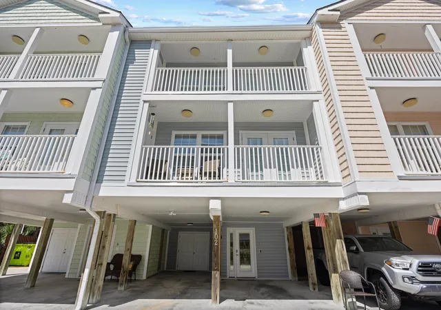 Homes for sale in North Myrtle Beach, SC | 209 N Hillside Dr, North Myrtle Beach, SC 29582