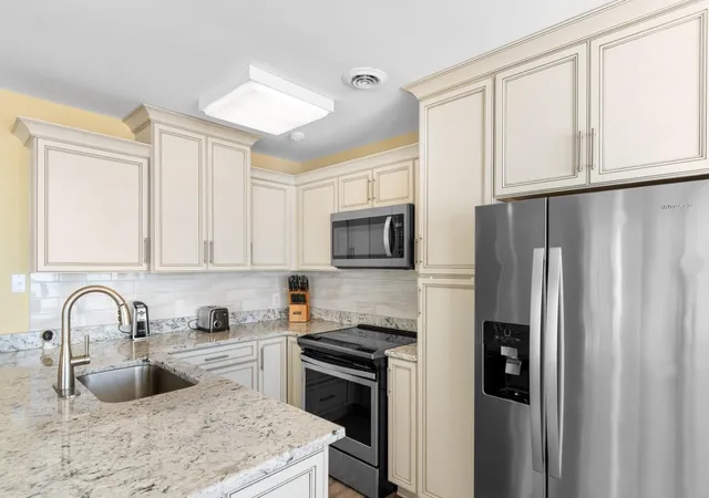 Photo 4 of Sale Pending at 324 S Waccamaw Dr, Murrells Inlet, SC 29576 | MLS# 2615287 | Listing updated on 2026-08-31