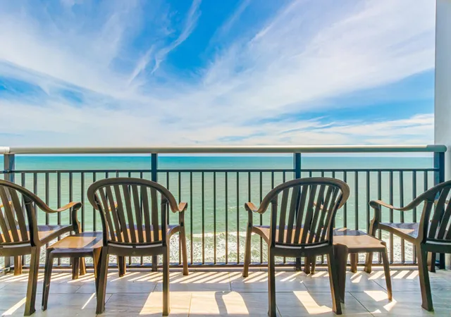 3rd image of 504 N Ocean Blvd, Myrtle Beach, SC 29577