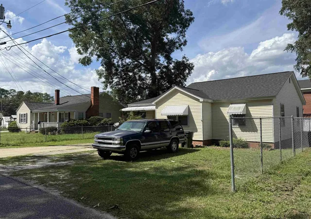 Photo 4 of Single family home for sale at 510 Sycamore St, Conway, SC 29527 | MLS# 2615335 | Listing updated on 2026-06-16