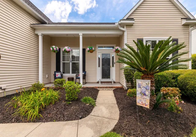 Photo 3 of Single family home for sale at 31 Long Crk Dr, Murrells Inlet, SC 29576 | MLS# 2615384 | Listing updated on 2026-07-15