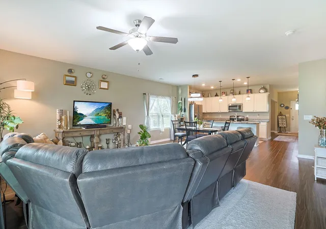 Photo 3 of Single family home for sale at 1221 Boswell Ct, Conway, SC 29526 | MLS# 2615417 | Listing updated on 2026-08-24